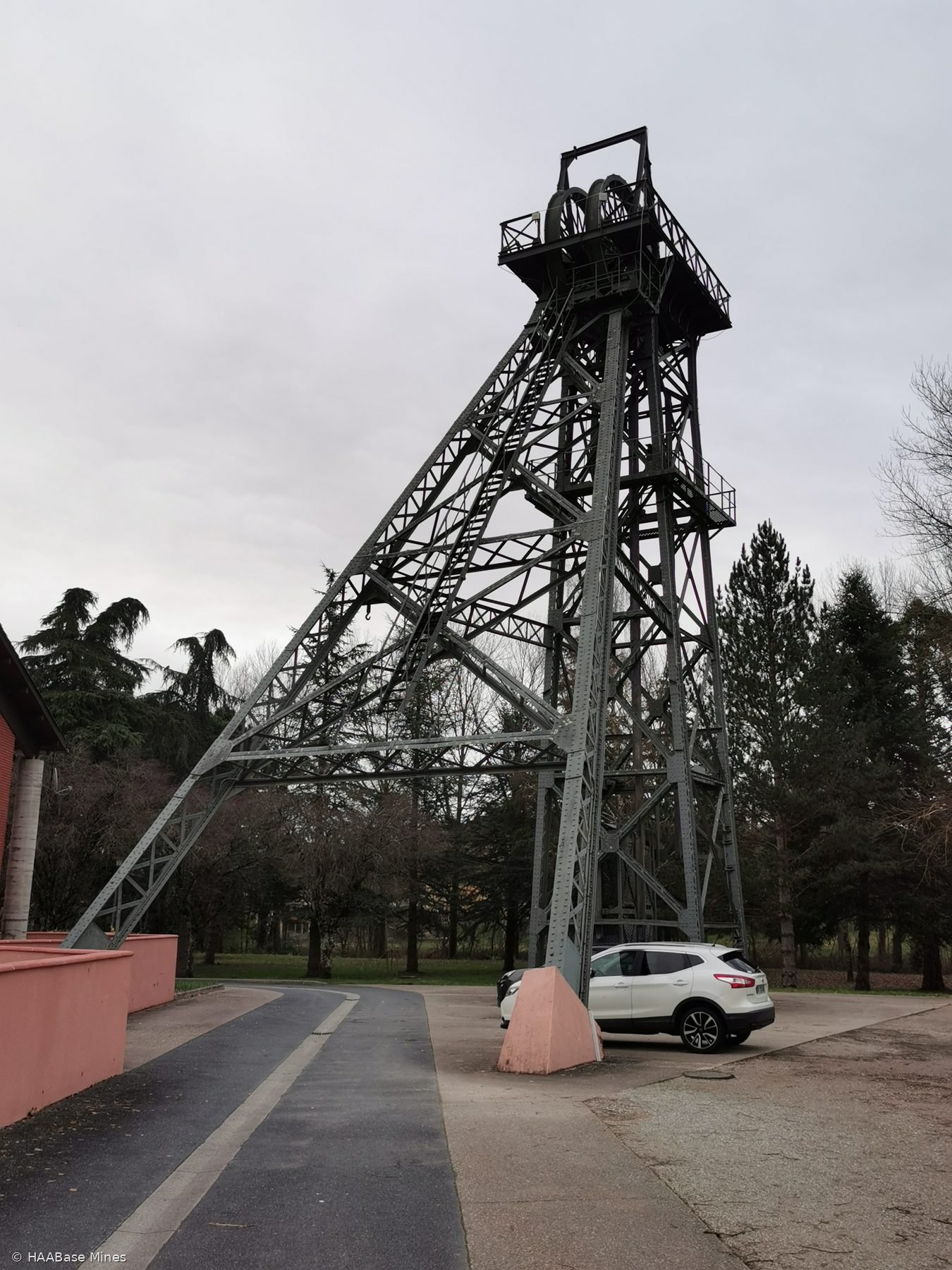 Mines de Carmaux — Puits n° 2 de Sainte-Marie mine headframe or winding tower site