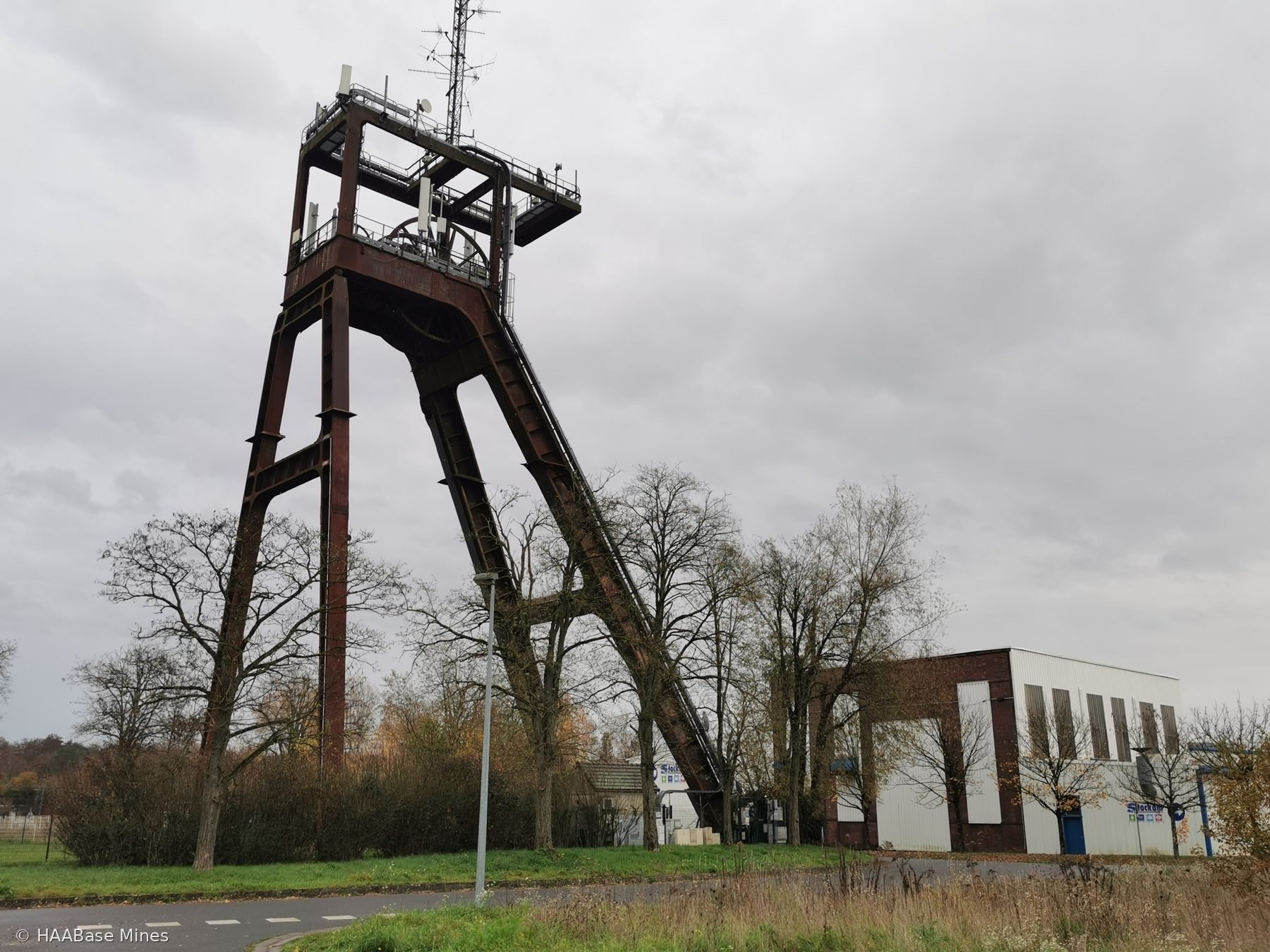Siège Simon — Puits Simon IV mine headframe or winding tower site