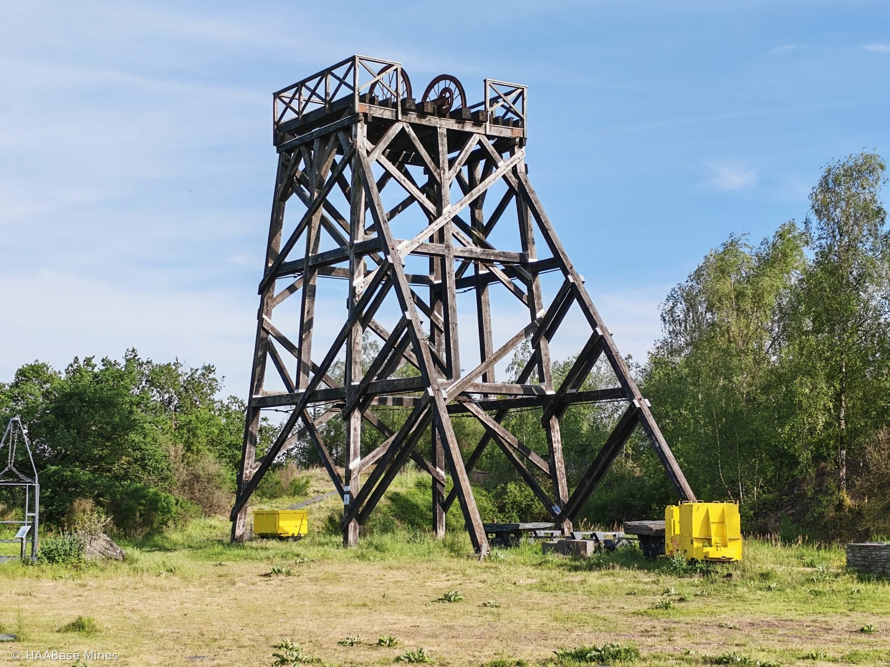 Ardoisières de La Pouëze — Puits n° 3 mine headframe or winding tower site