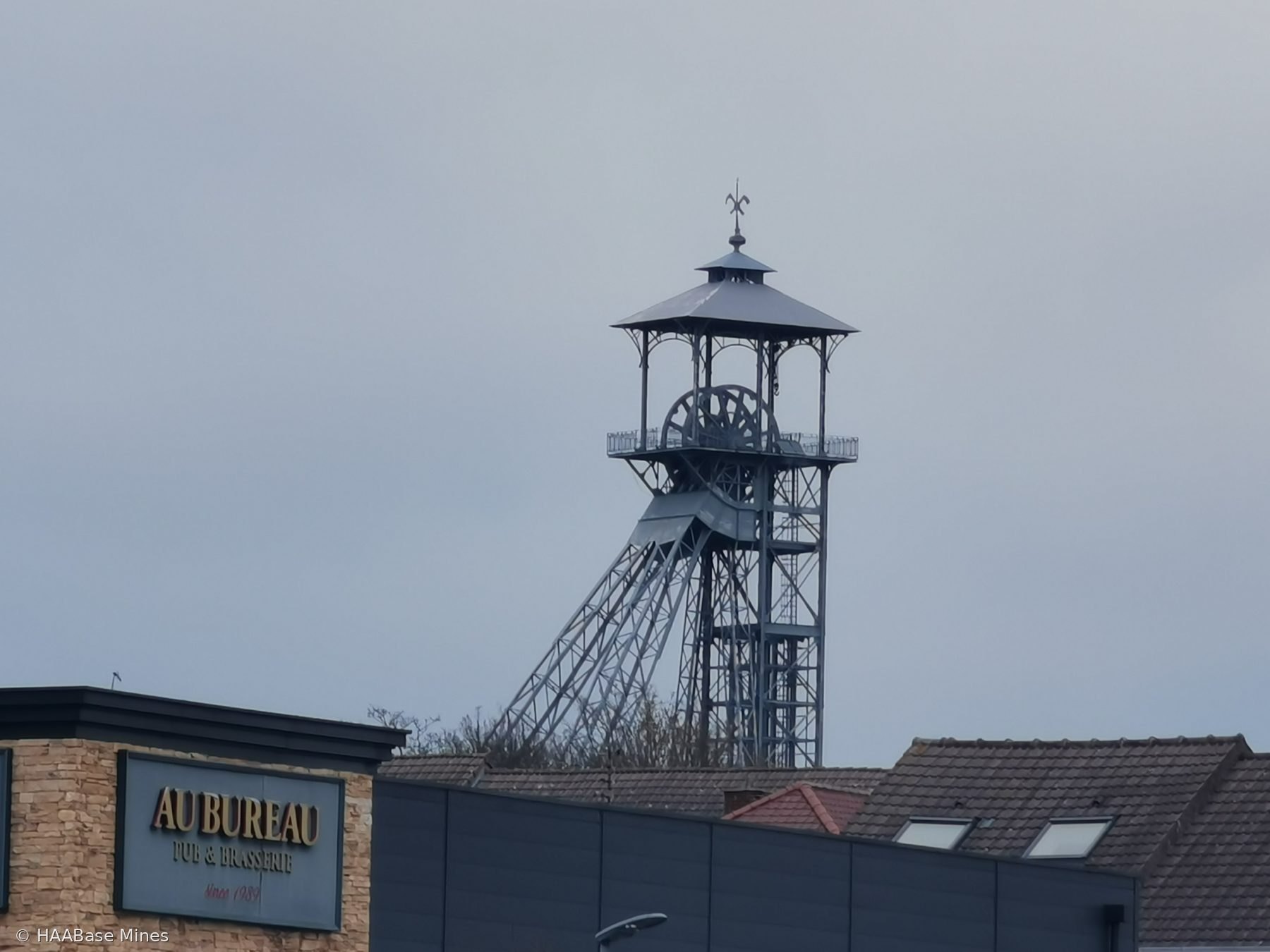 Fosse n° 1–1 bis–1 ter de Liévin mine headframe or winding tower site