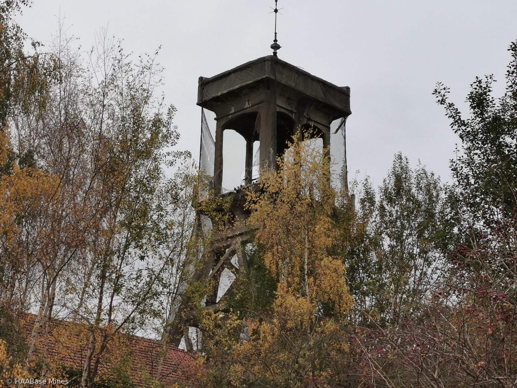 Fosse n° 6 des mines de Lens mine headframe or winding tower site