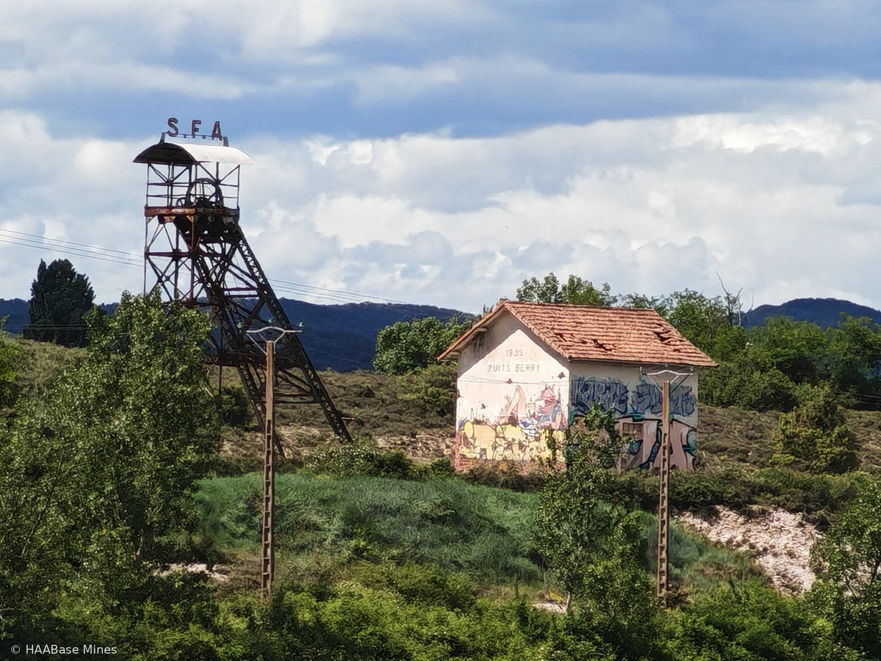 Mine de Plagnol — Puits Berry mine headframe or winding tower site