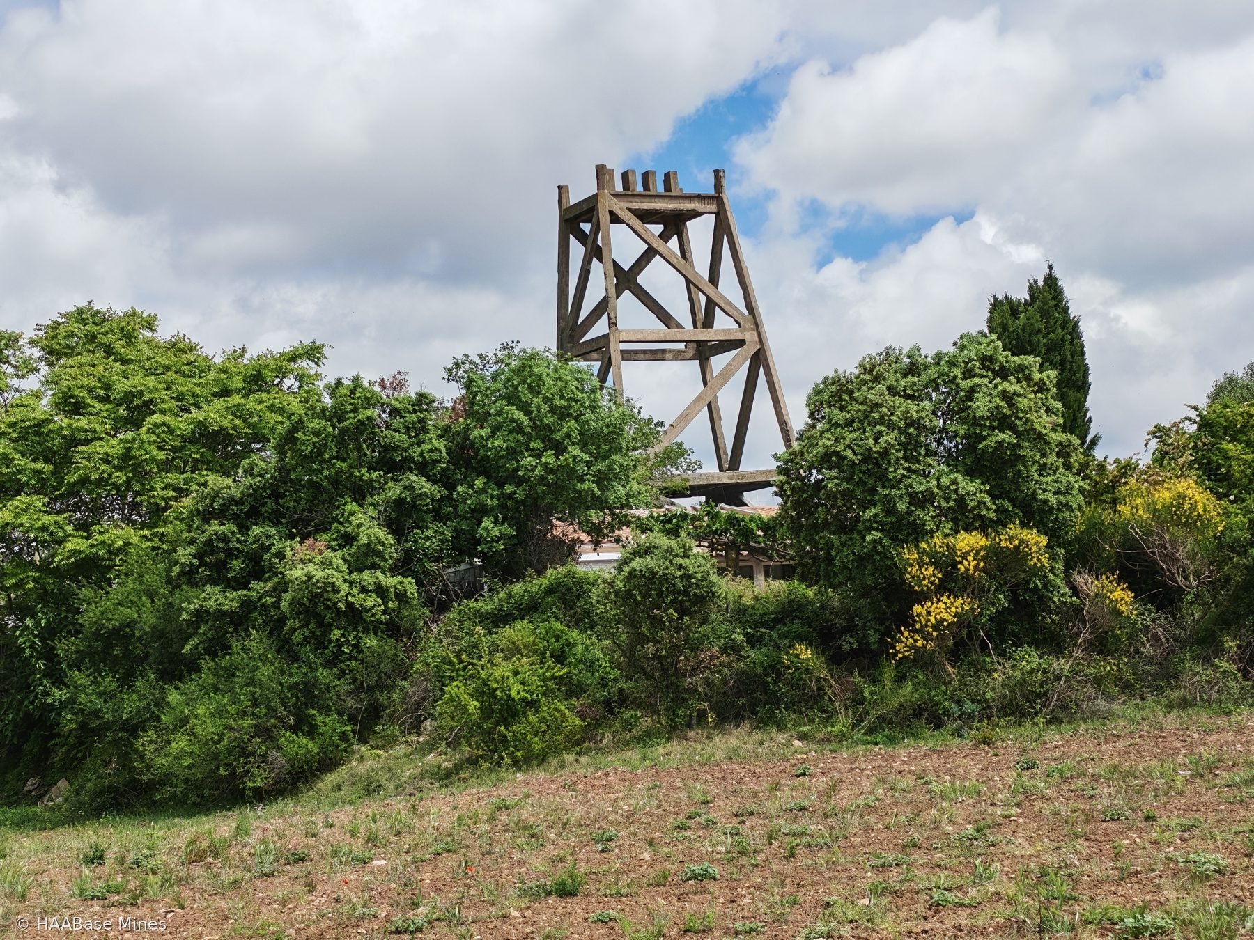 Mine de Babio mine headframe or winding tower site