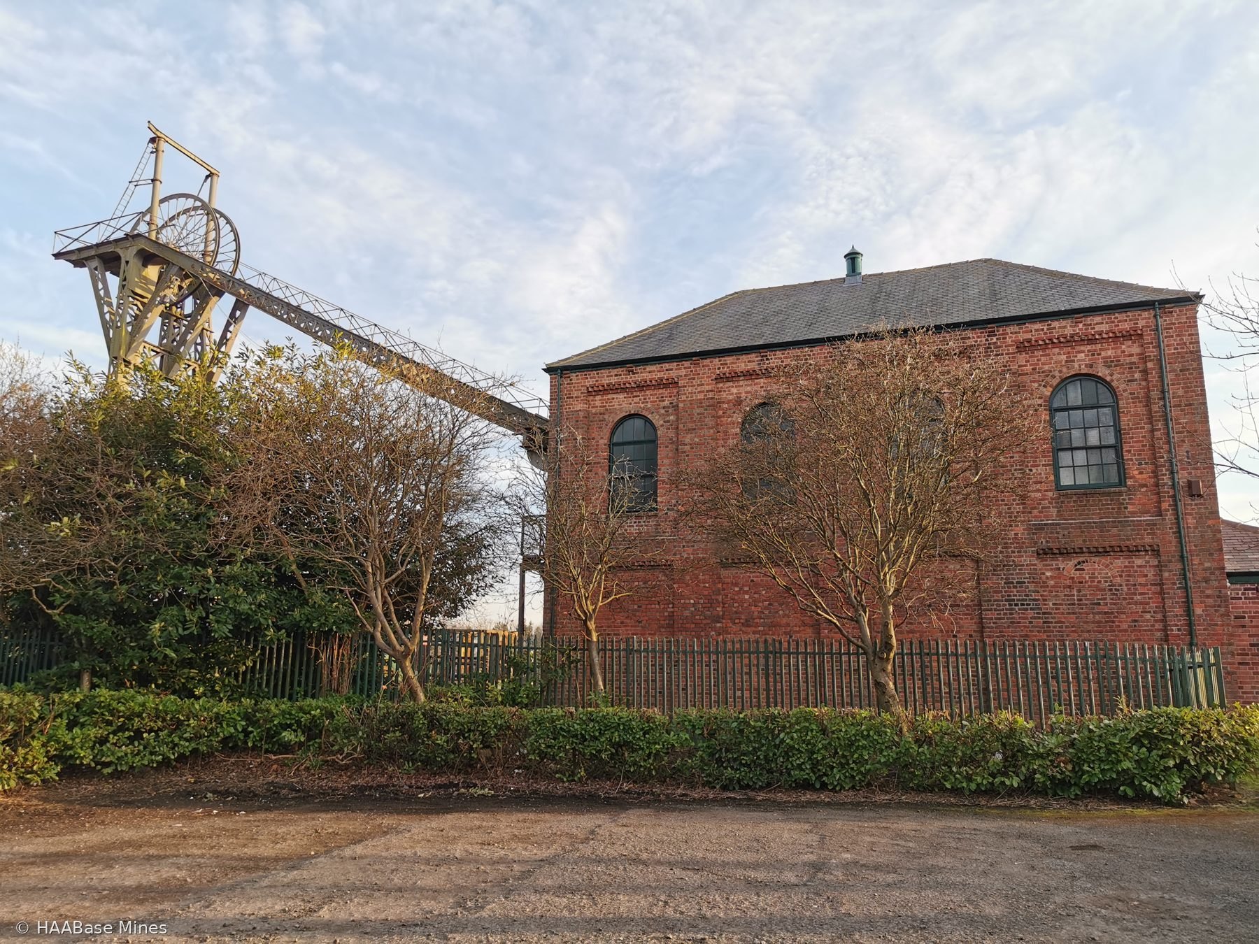 Washington Colliery — F Pit mine headframe or winding tower site