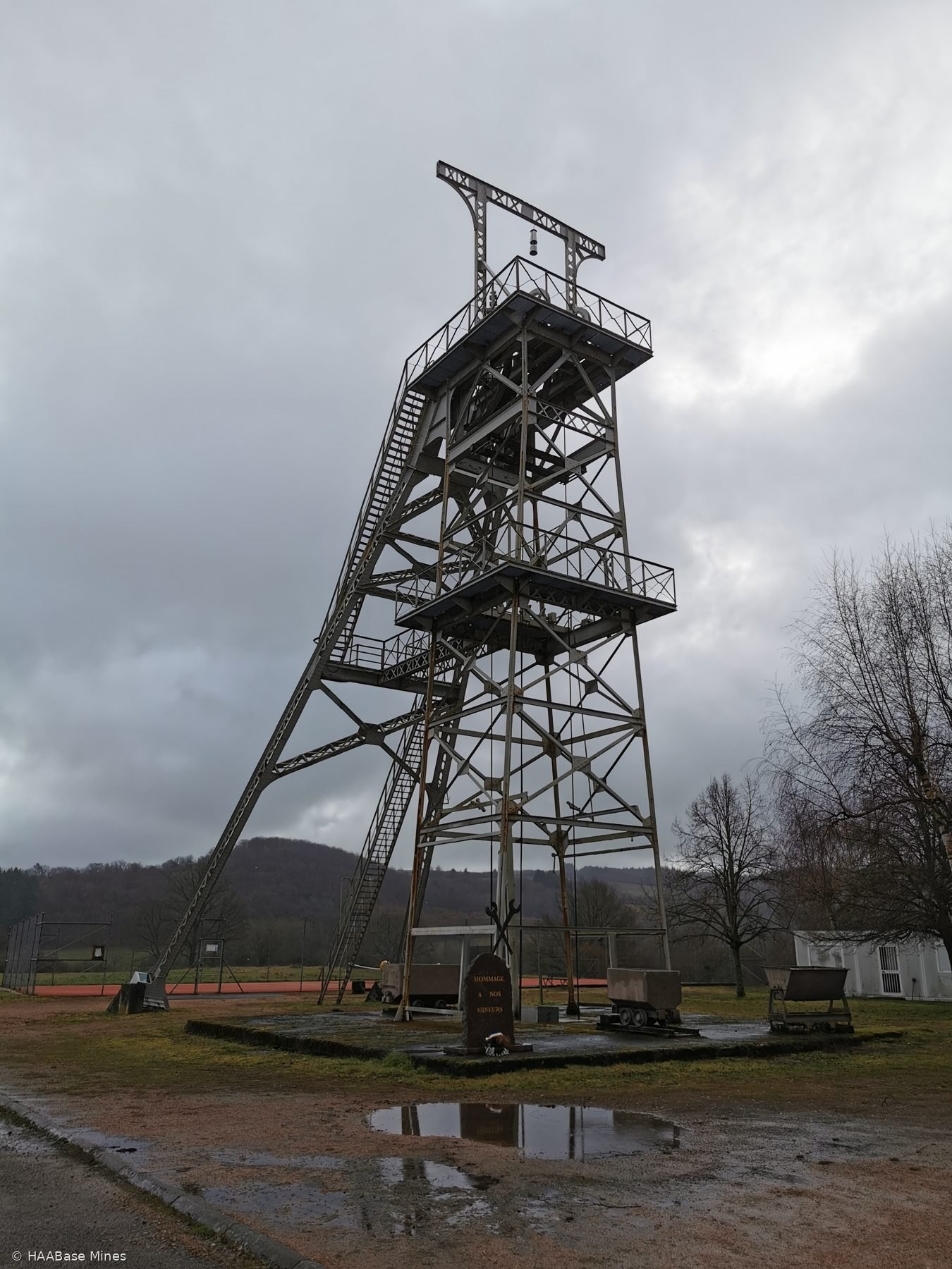 Mine de La Bouble — Puits n° 2 mine headframe or winding tower site