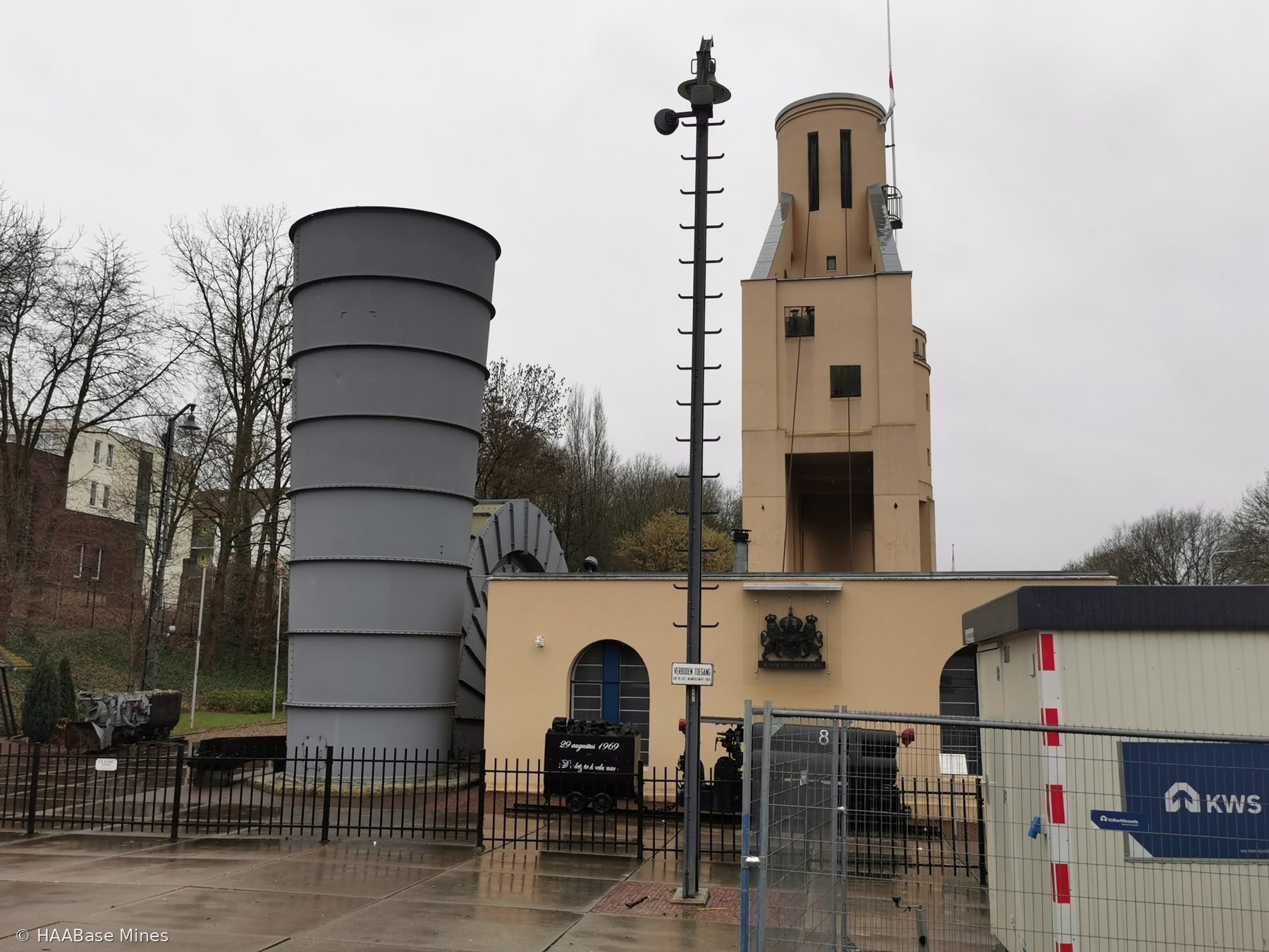 Domaniale Mijn — Schacht Nulland mine headframe or winding tower site