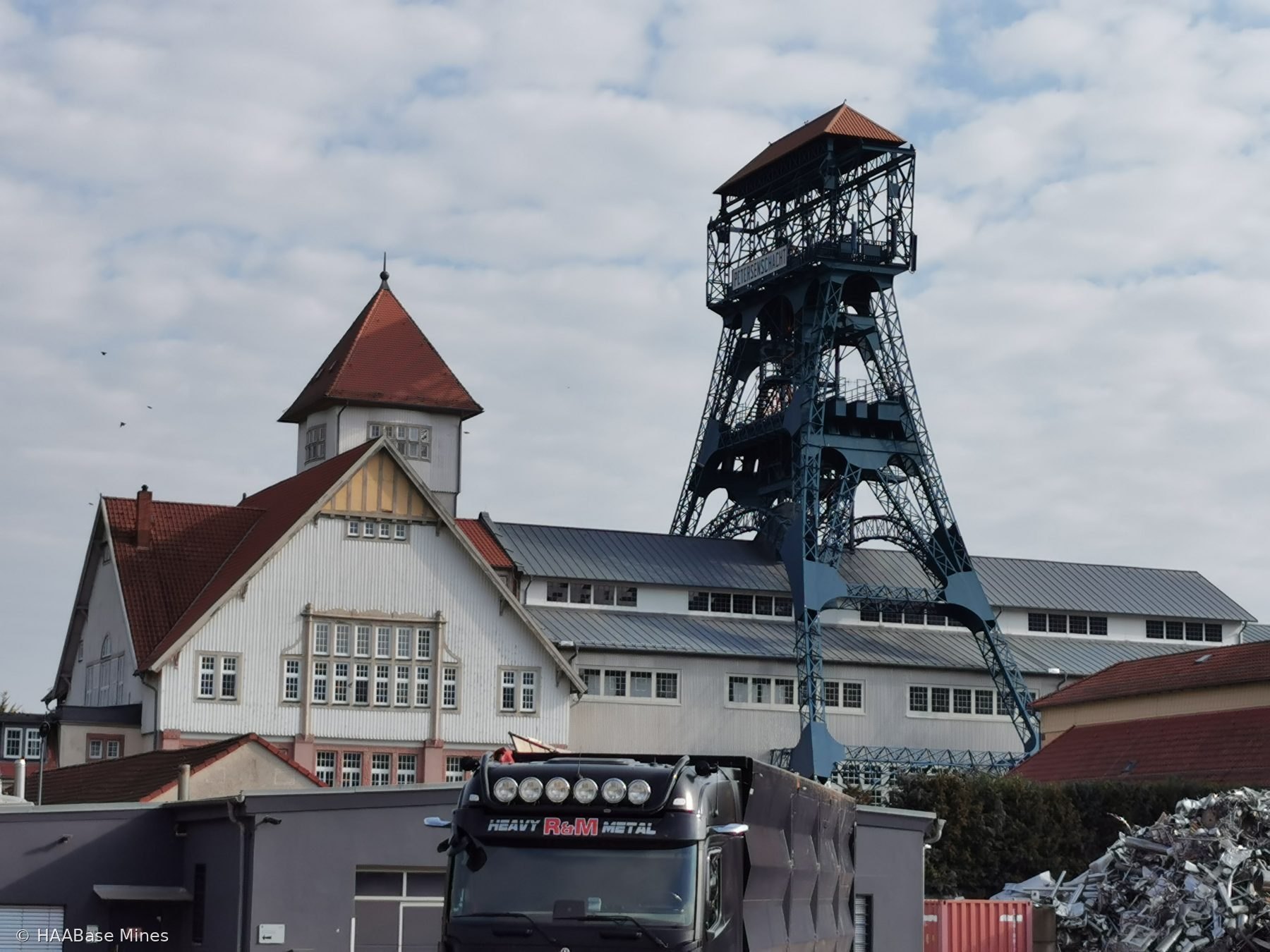 Kaliwerk Glückauf Sondershausen — Petersenschacht mine headframe or winding tower site